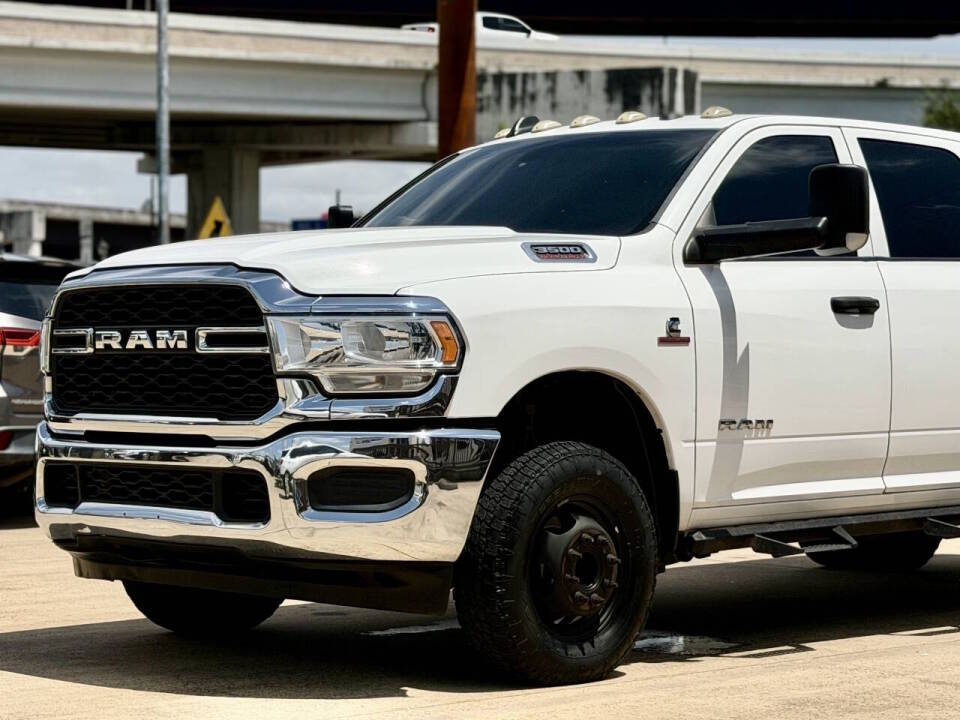 ram ram 3500 pickup 2018 3C63RRJL0JG168936 image ram ram 3500 pickup 2018 3C63RRJL0JG168936 image